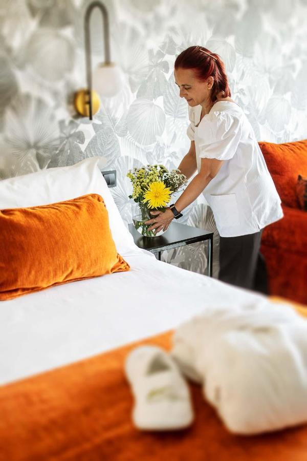 Apartosuites Jardines De Sabatini Madrid Kültér fotó