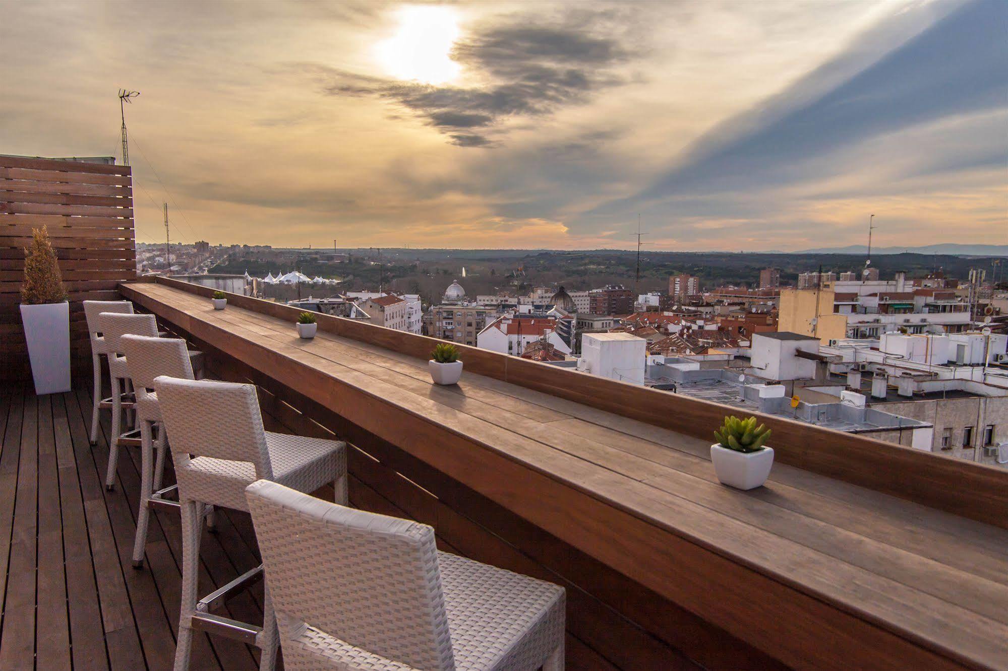 Apartosuites Jardines De Sabatini Madrid Kültér fotó